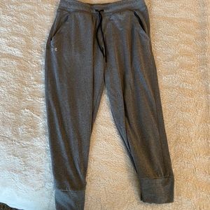 Women’s Underarmour Capri pants